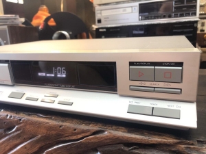 Philips cd 471 trắng bạc