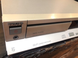 Philips cd 471 trắng bạc