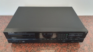 Philips CD 820 + Khiển